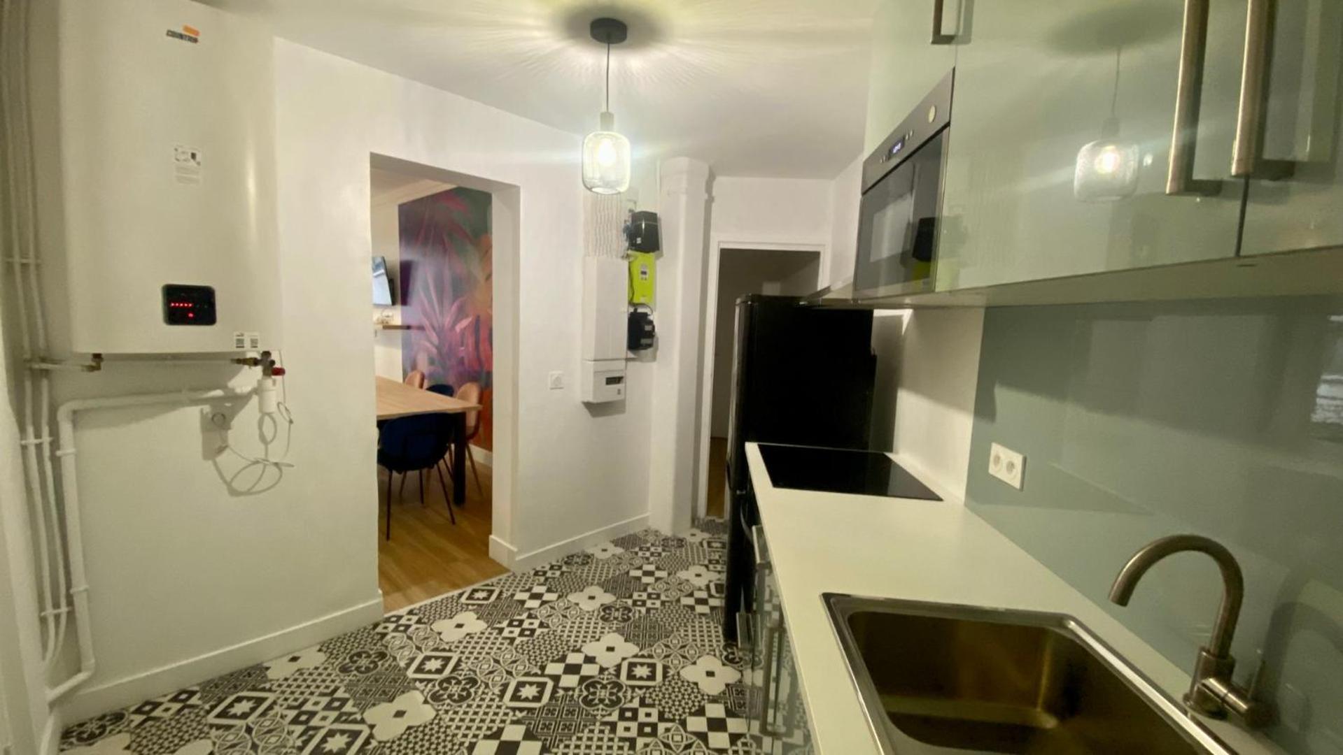 Appartement Lumineux Proche Saint-Lazare - 8P Paris Exterior foto